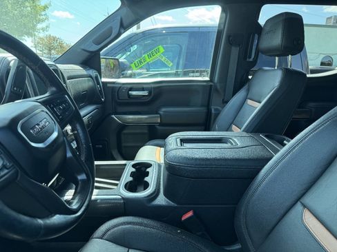 Used 2022 GMC Sierra 1500 AT4 w/ AT4 Preferred Package AWD/4WD image 5