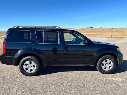 Used 2012 Nissan Pathfinder S image 6