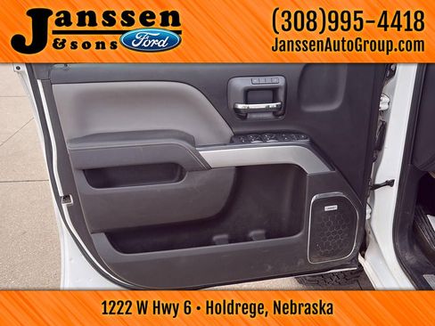 Used 2015 Chevrolet Silverado 1500 LTZ Z71 w/ LTZ Plus Package image 9