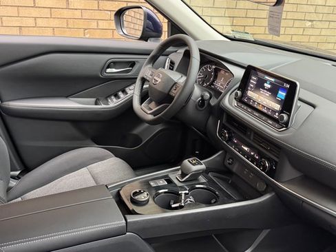New 2026 Nissan Rogue SV AWD/4WD image 7