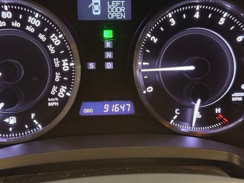 Used 2012 Lexus IS 250C w/ Luxury Pkg RWD image 14