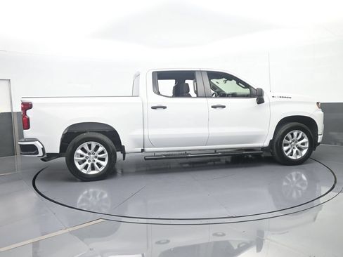 Used 2022 Chevrolet Silverado 1500 Custom RWD image 7
