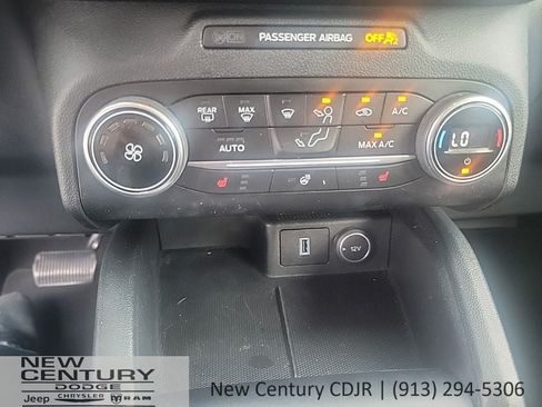 Used 2020 Ford Escape SEL AWD/4WD image 14