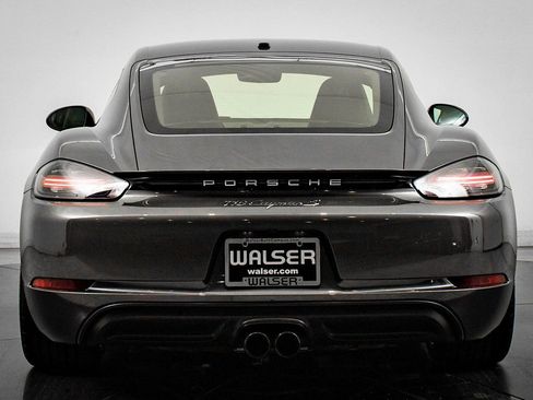 Used 2018 Porsche 718 Cayman S image 5