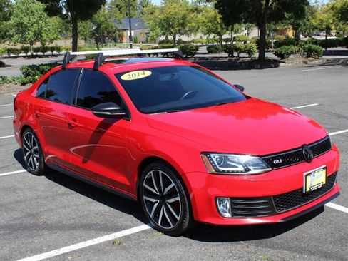 Used 2014 Volkswagen Jetta GLI Autobahn FWD image 1