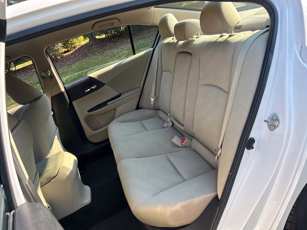 Used 2016 Honda Accord LX image 38