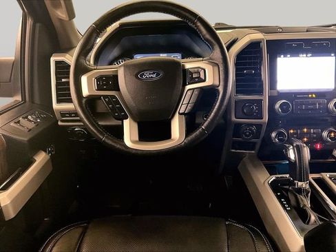 Used 2018 Ford F150 Lariat w/ Equipment Group 502A Luxury AWD/4WD image 5