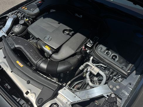 Used 2021 Mercedes-Benz E 350 4MATIC Sedan w/ Premium Package image 75