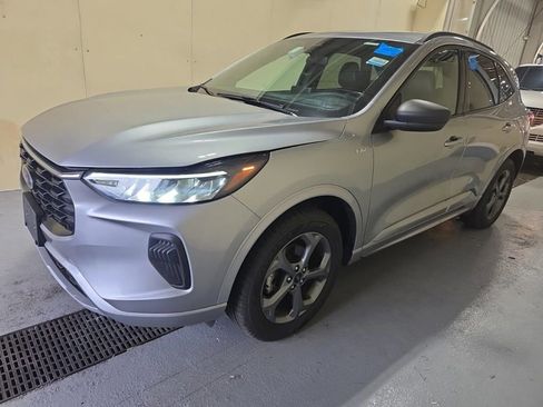 Used 2024 Ford Escape ST-Line AWD/4WD image 3