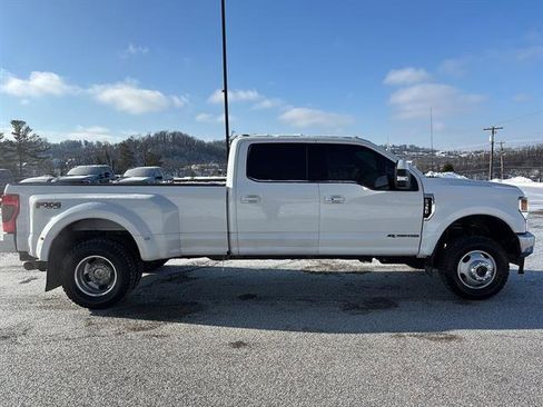 Certified 2020 Ford F350 Lariat w/ Lariat Value Package image 5