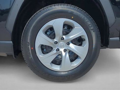 Certified 2025 Toyota RAV4 LE FWD image 9