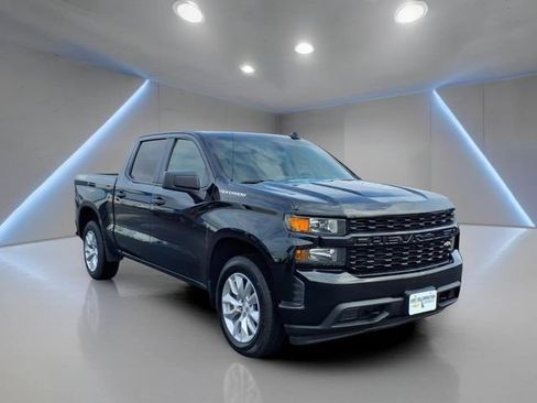 Certified 2021 Chevrolet Silverado 1500 Custom AWD/4WD image 1