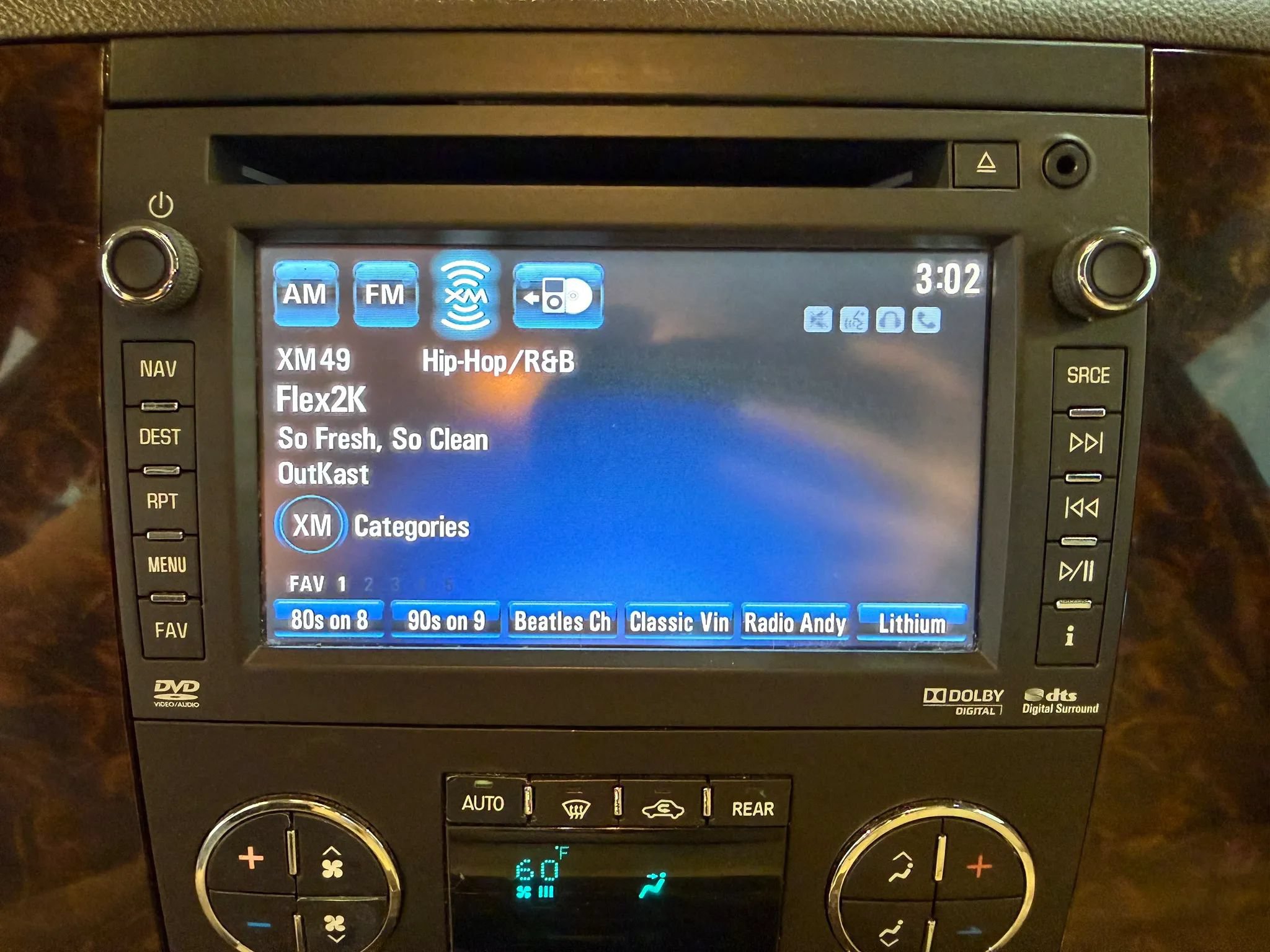 Used 2012 GMC Yukon Denali AWD/4WD image 20