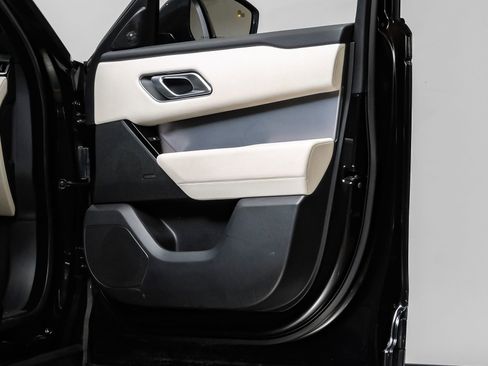 Used 2023 Land Rover Range Rover Velar R-Dynamic S image 45