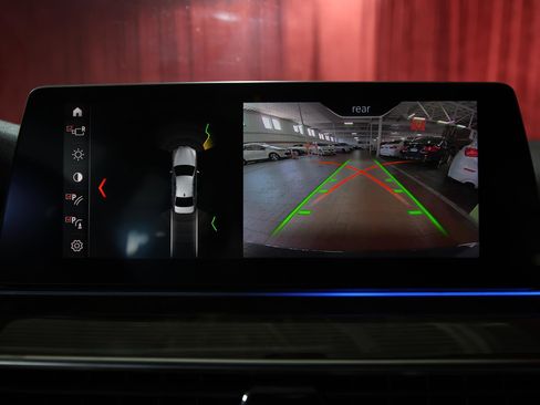 Used 2019 BMW 540i w/ Convenience Package image 20