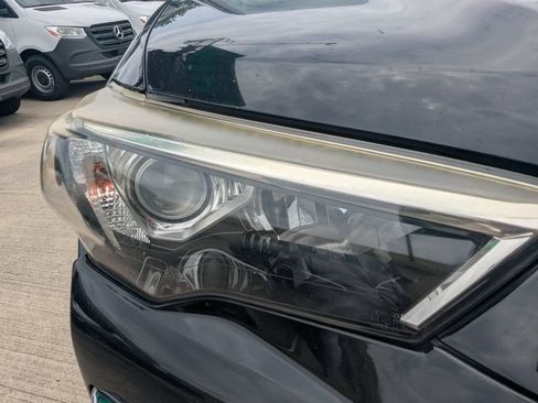 Used 2018 Toyota 4Runner Limited AWD/4WD image 21