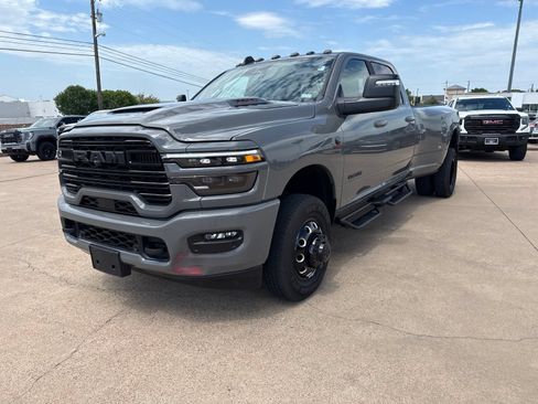 Used 2026 RAM 3500 Laramie w/ Night Edition AWD/4WD image 3