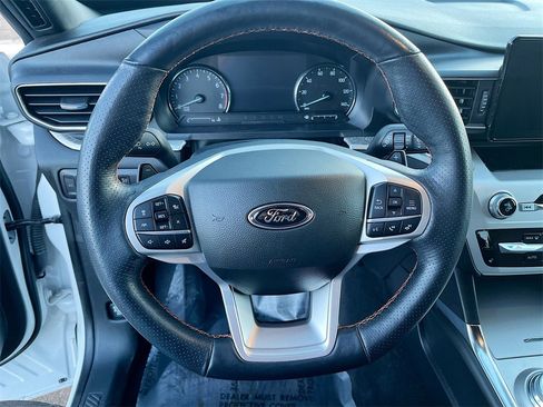 Used 2022 Ford Explorer Timberline image 11