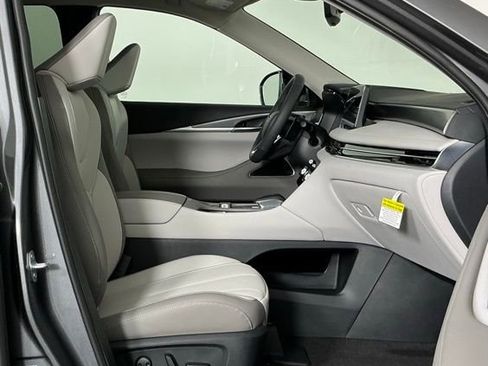 New 2027 INFINITI QX60 Luxe FWD image 28