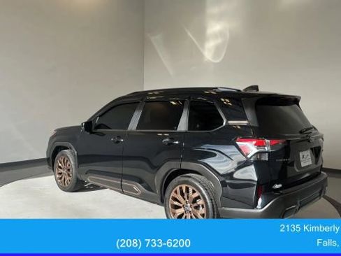 Used 2025 Subaru Forester Sport image 6