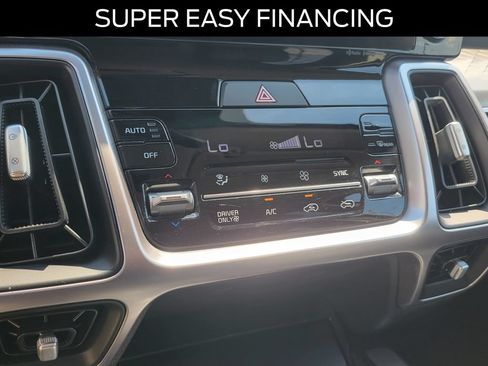 Used 2022 Kia Sorento S FWD image 27