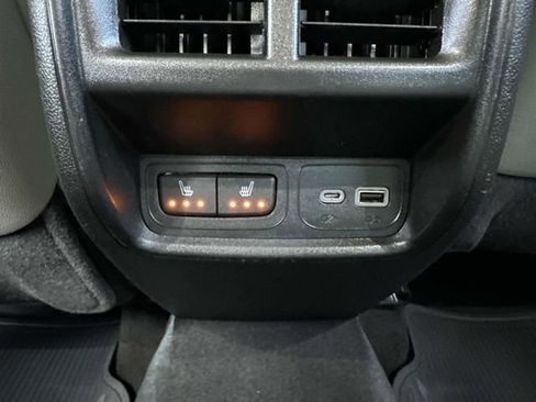 Used 2020 Cadillac XT4 Premium Luxury w/ Cold Weather Package AWD/4WD image 63