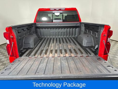 Used 2022 Chevrolet Silverado 1500 ZR2 w/ Technology Package AWD/4WD image 9
