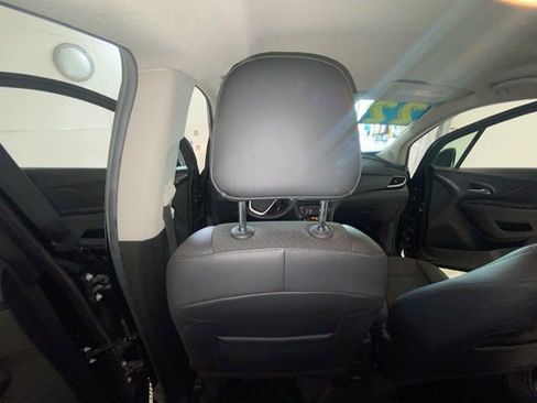Used 2022 Buick Encore Preferred w/ Safety Package II AWD/4WD image 35
