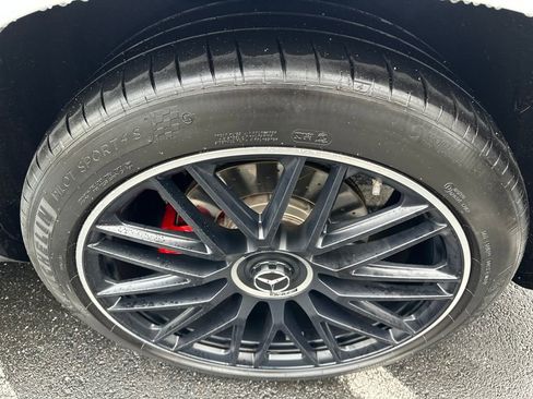 Used 2024 Mercedes-Benz GLS 63 AMG 4MATIC image 29