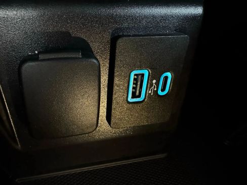 Used 2020 Ford Explorer Limited w/ Class III Trailer Tow Package image 25