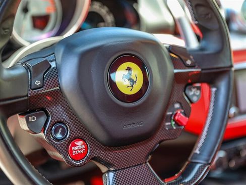 Used 2015 Ferrari California T RWD image 39