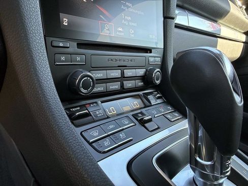 Used 2024 Porsche 718 Boxster S image 19