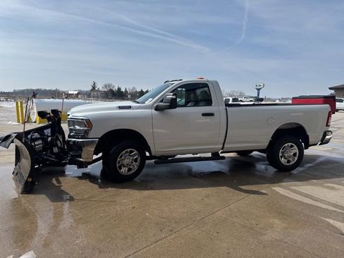 Used 2023 RAM 2500 Tradesman image 19
