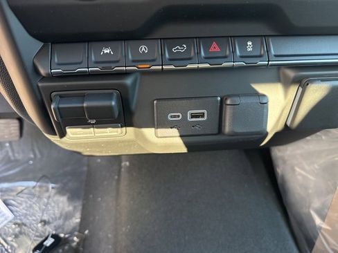 New 2026 GMC Sierra 1500 Pro w/ Pro Value Package image 17