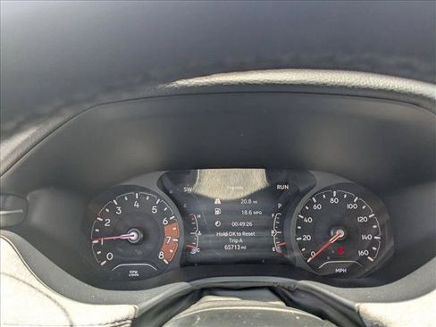 Used 2024 Jeep Compass Latitude AWD/4WD image 11