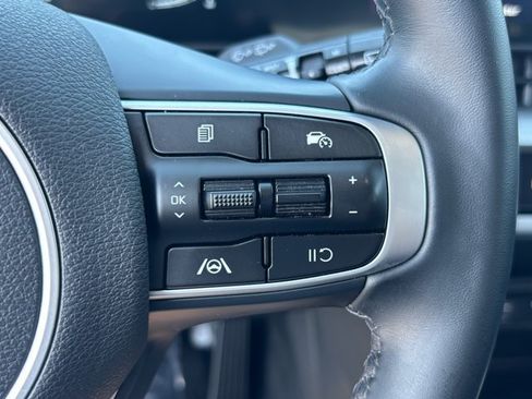 Certified 2025 Kia Sportage EX w/ Premium Package FWD image 23