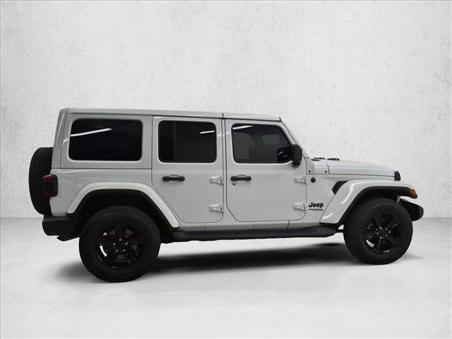 Used 2022 Jeep Wrangler Unlimited Sahara AWD/4WD image 4