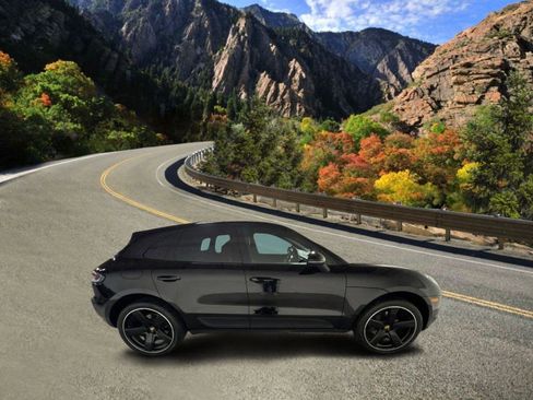 Used 2020 Porsche Macan image 4