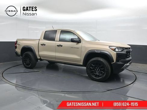 Used 2024 Chevrolet Colorado Trail Boss w/ Advanced Trailering Package AWD/4WD image 1