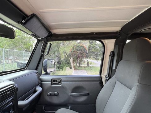 Used 2006 Jeep Wrangler Rubicon image 23