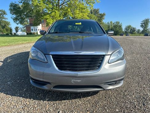 Used 2013 Chrysler 200 Limited w/ Sun/Sound Group FWD image 2