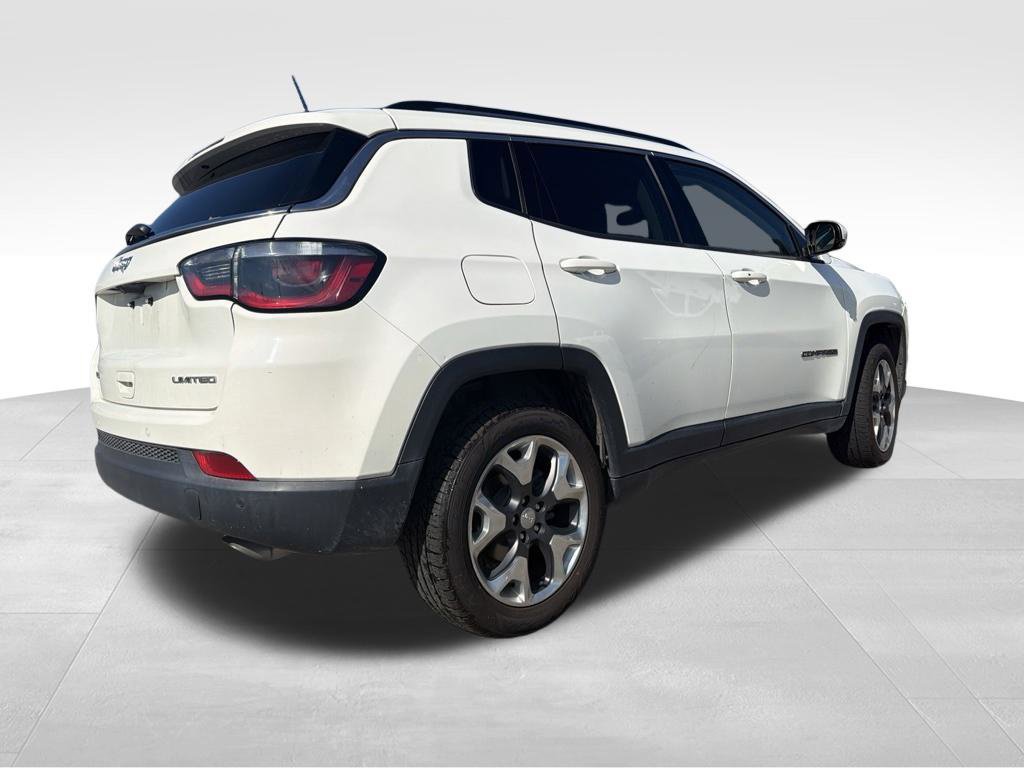 Used 2018 Jeep Compass Limited w/ Navigation Group AWD/4WD image 7