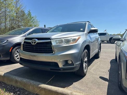 Used 2014 Toyota Highlander XLE image 5