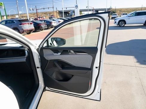 New 2026 Volkswagen Tiguan S image 17