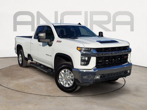 Used 2022 Chevrolet Silverado 2500 LT w/ Convenience Package AWD/4WD image 4