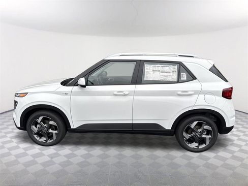 New 2026 Hyundai Venue SEL image 8