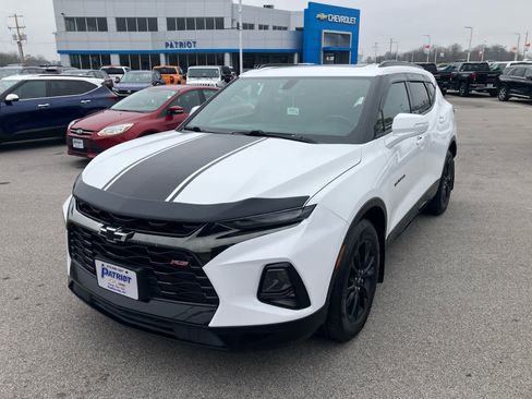 Used 2019 Chevrolet Blazer RS w/ Sun and Wheels Package image 3