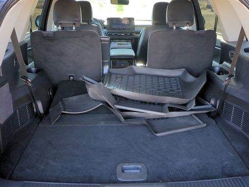 Used 2025 Lincoln Aviator 2WD image 31