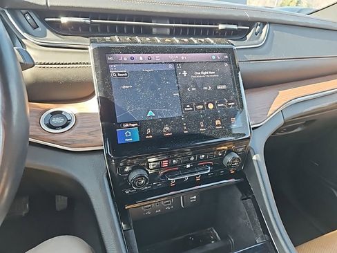 Used 2022 Jeep Grand Cherokee Summit image 19