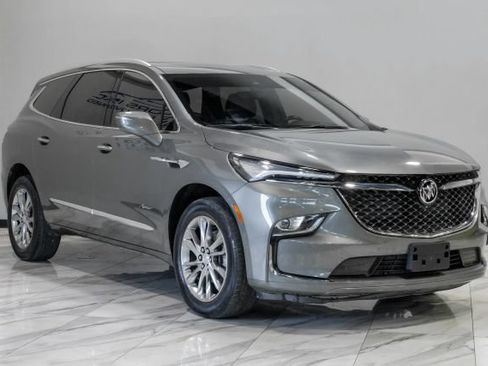 Used 2022 Buick Enclave Avenir w/ Trailering Package, 5000 lbs. FWD image 9